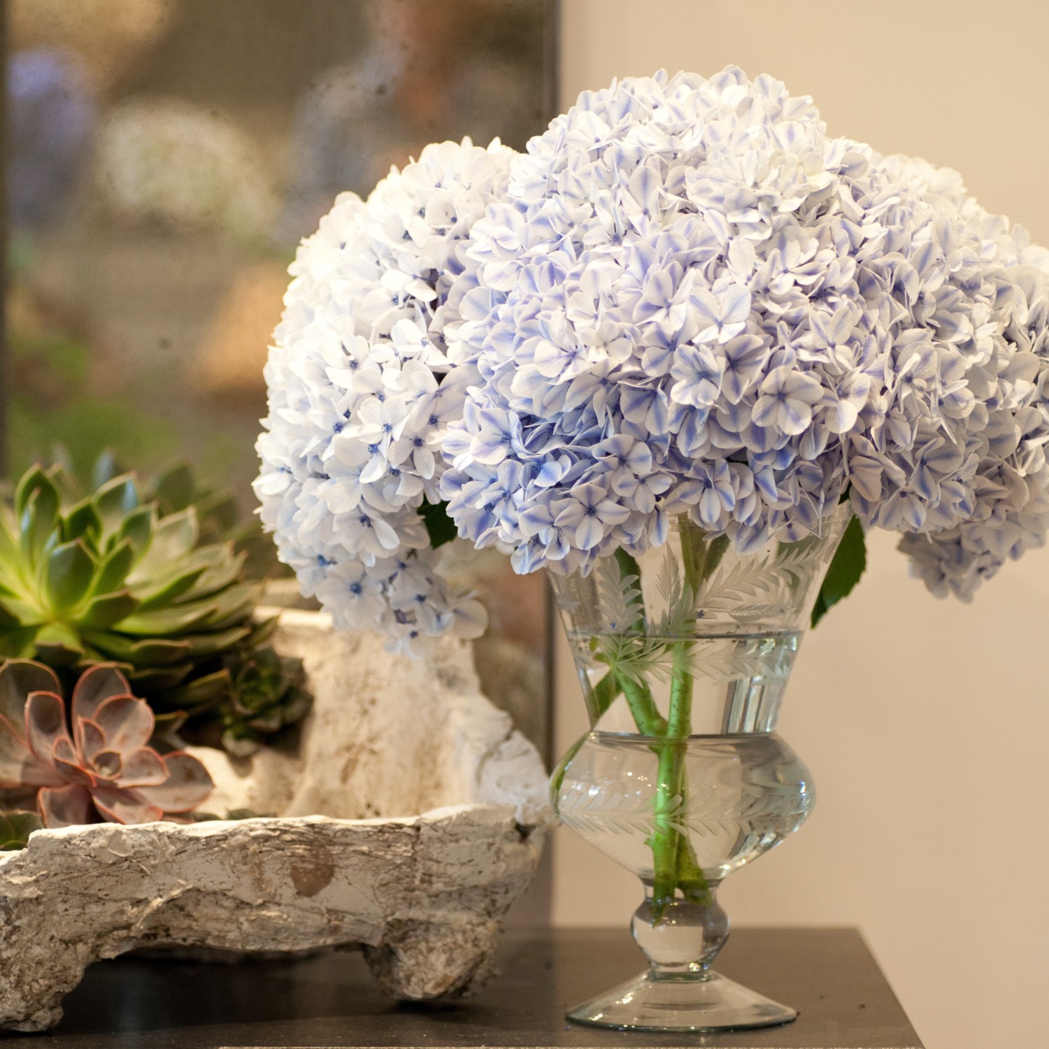 Our Favorite Hydrangea Arrangements | Flower Magazine