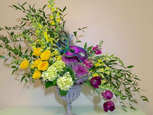 mardi gras flowers, how to arrange mardi gras flowers
