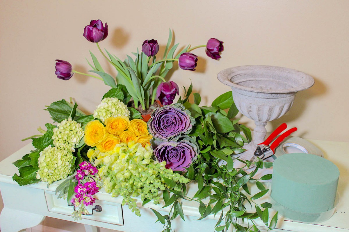 mardi gras flowers, how to arrange mardi gras flowers