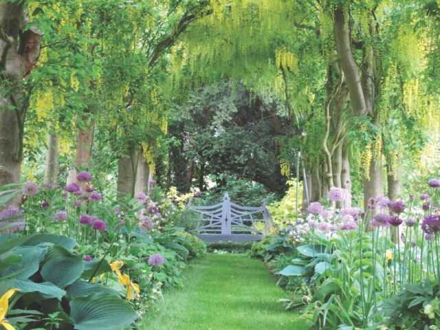 nancy lancaster, haseley court garden