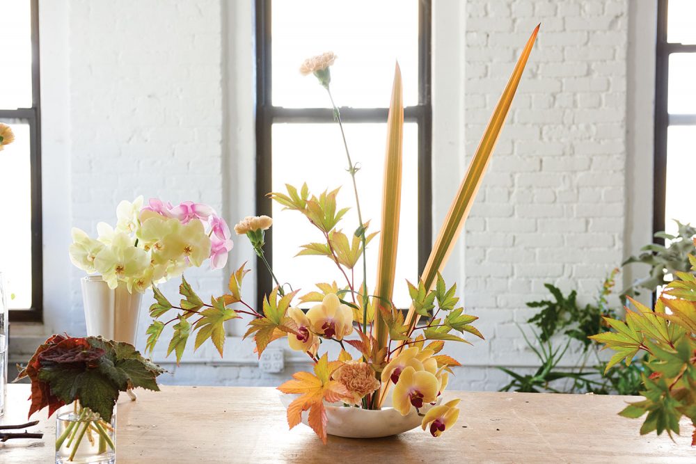 ikebana style flower arrangement