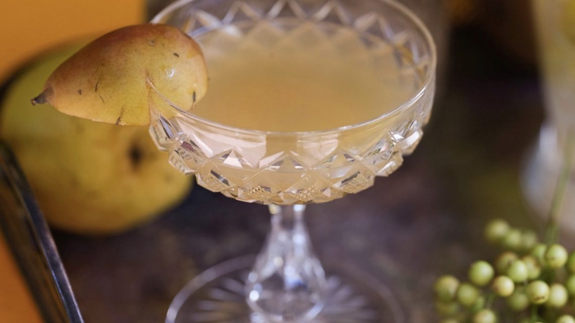 Gin Pear Cocktail Recipe (Bearded Pheasant) - Flower Magazine