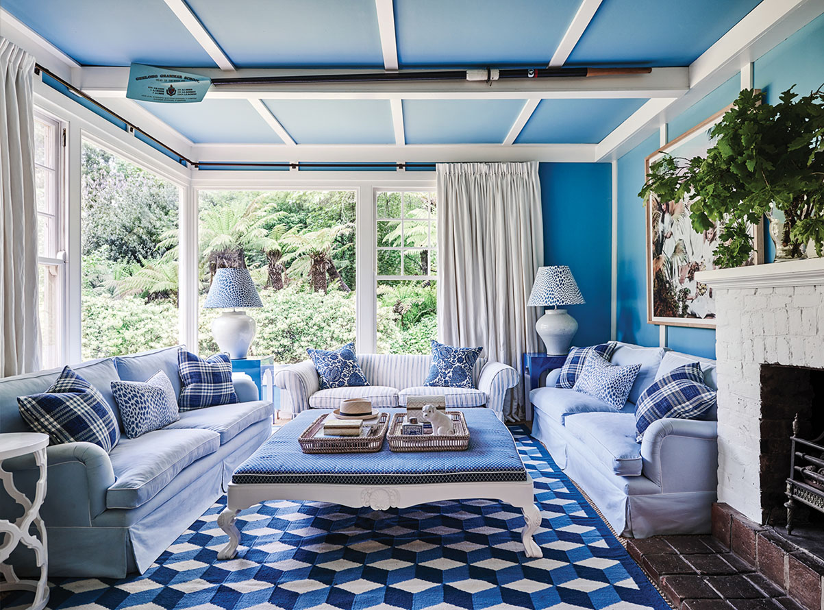 blue-and-white decor for a family room
