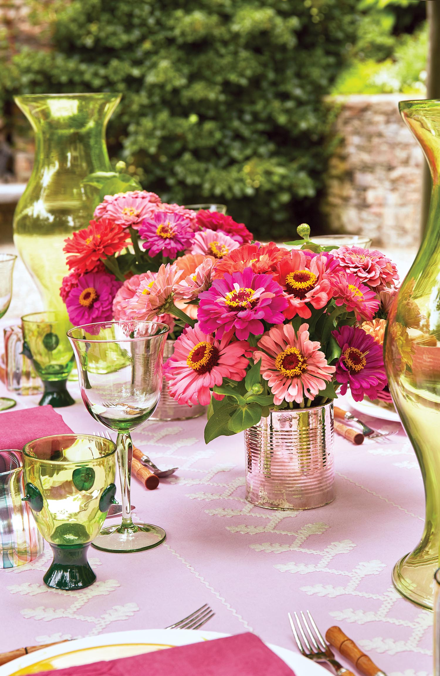 Tips for making beautiful flower arrangements – About The Garden Magazine