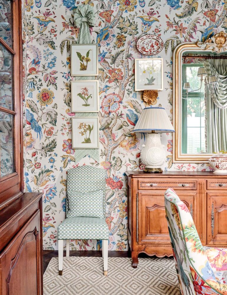 James Farmer designed dining room in the Flower magazine Baton Rouge Showhouse