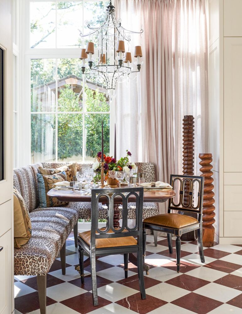 Chad Graci designed breakfast nook in the kitchen of the Flower magazine Baton Rouge Showhouse