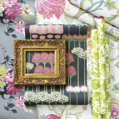 5 patterns of floral wallpaper with pink and green colorways, and white, gray and black backgrounds