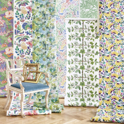 7 patterns of floral wallpaper in bright colors