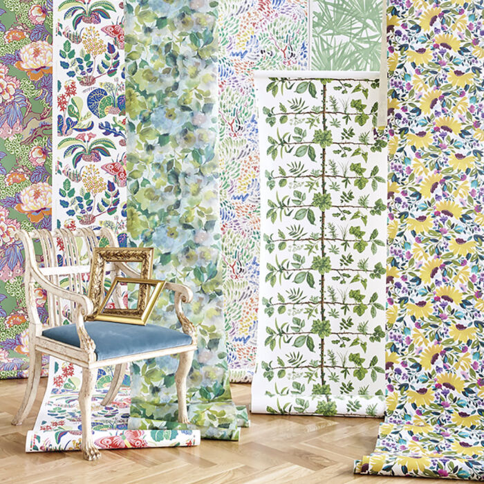 7 patterns of floral wallpaper in bright colors