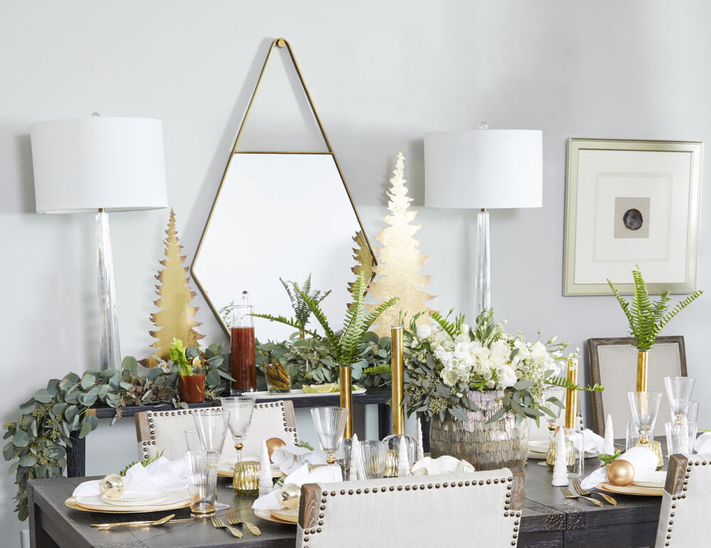 dining room holiday decor from Summer Classics Home