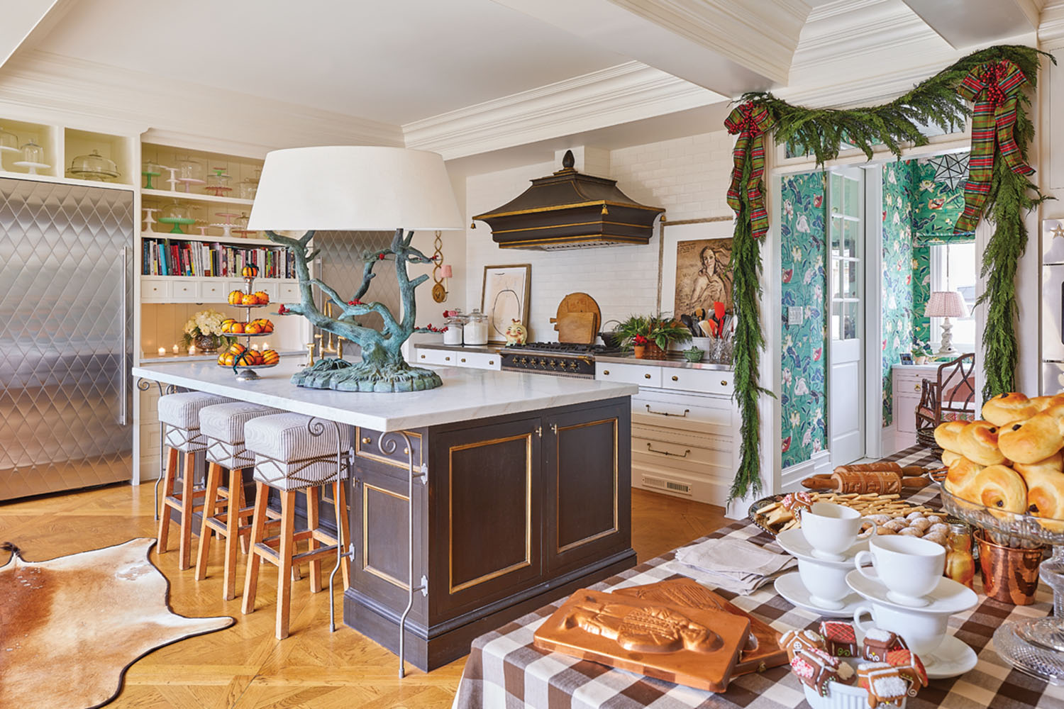kitchen design, kitchen island, holiday decor