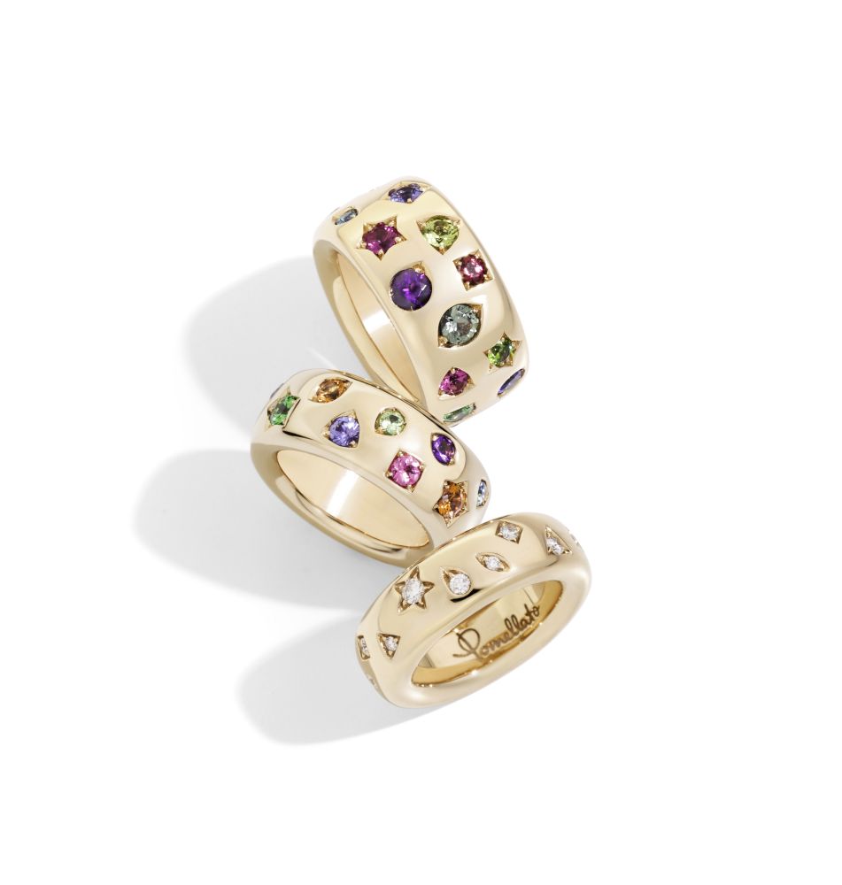 Gold ring with colored jewels.